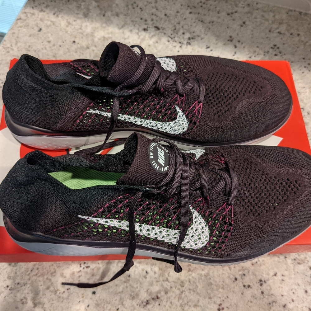 Men's Nike Free RN Flyknit Shoes, size 13